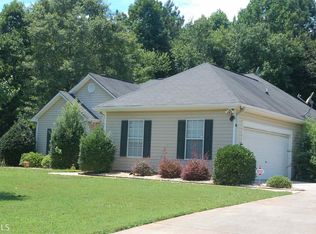 25 Walton Woods Ct, Newnan, GA 30263