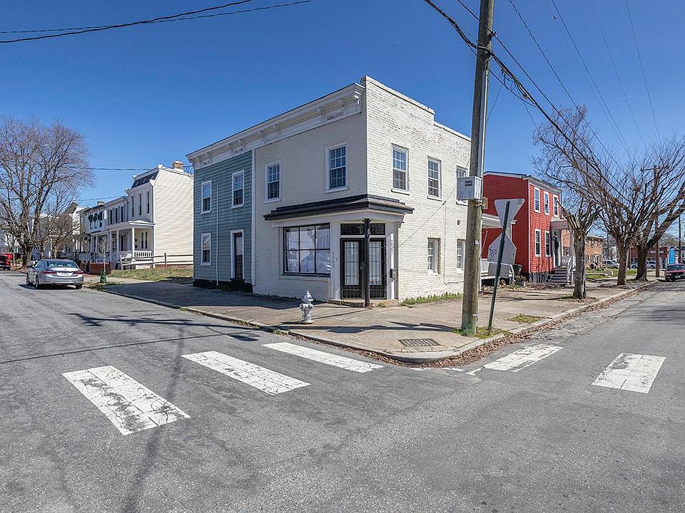 1st image of 2902 E Clay St #1
