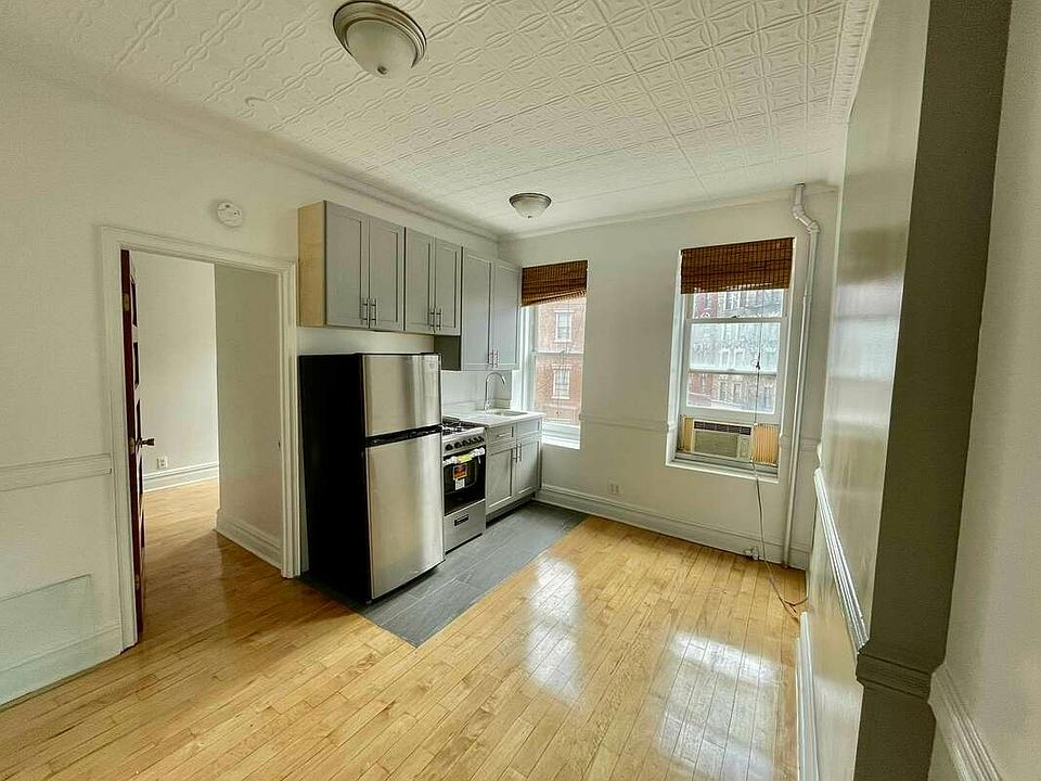 1st image of 39 Christopher St APT 2C