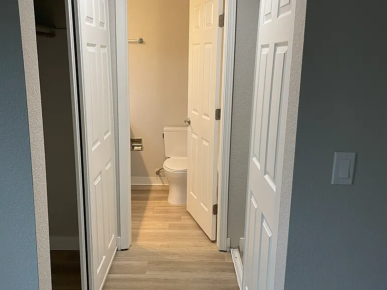 Redmond Park Apts — Photo 59