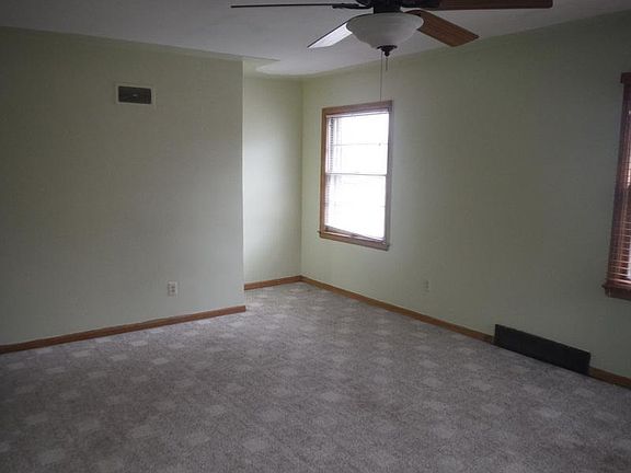 3rd image of 1112 5th St NW #2