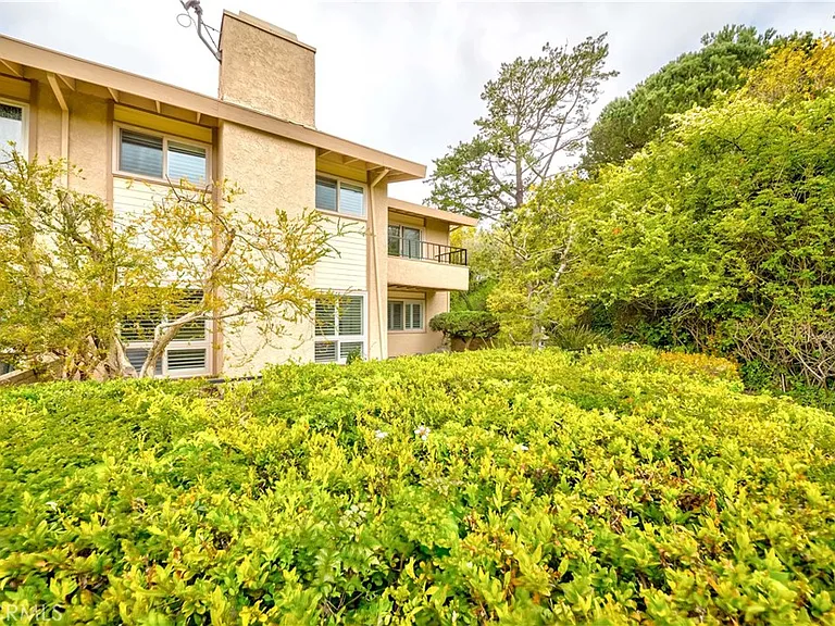 14 Peartree Ln — Photo 43