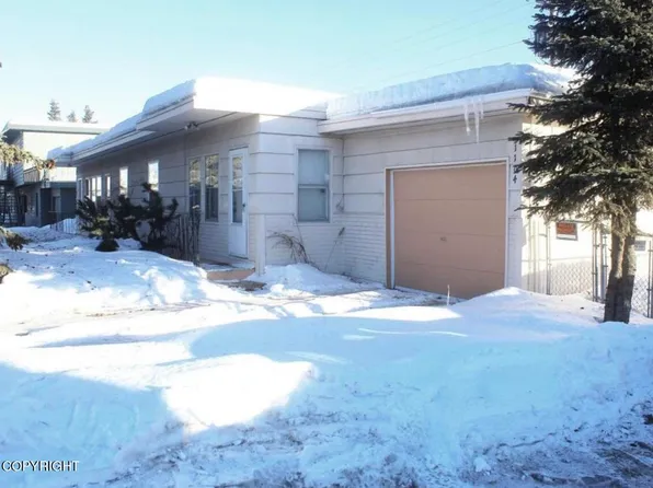 1102 W 29th Pl, Anchorage, AK 99503
