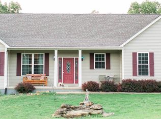 8458 E Angell Rd, Gerald, MO 63037