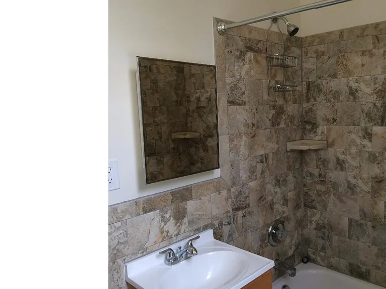 2545 Brown St #1 — Photo 10