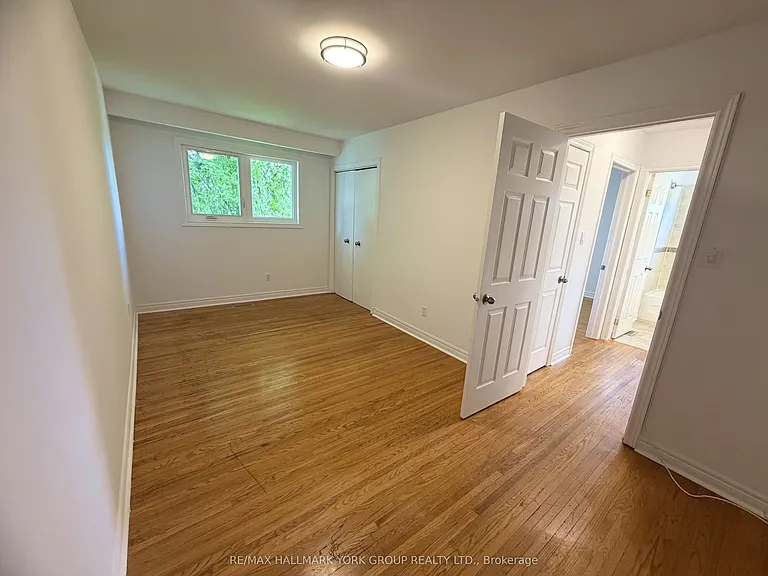 43 Walter Ave #UPPER — Photo 9