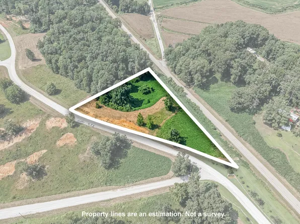 16 Country Estates Dr, New Albany, MS 38652