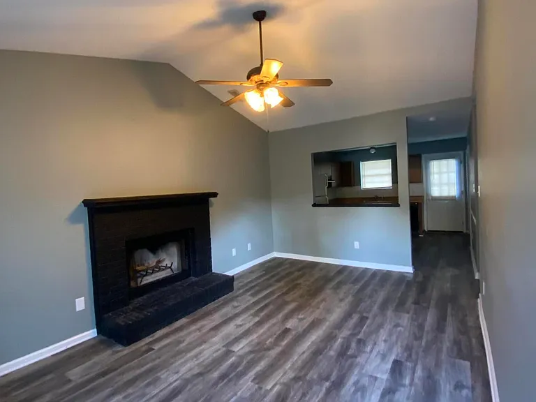 1524 Tramway Ct — Photo 2