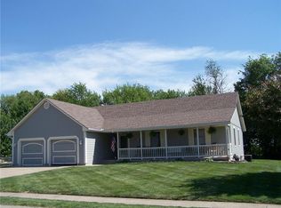 2615 Matt St, Harrisonville, MO 64701