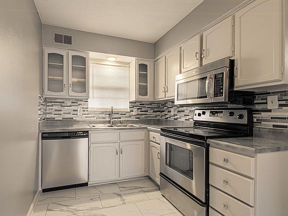 5th image of 8011 E 130th Ct