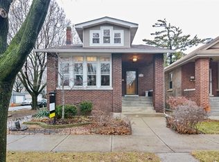 3859 N Richmond St, Chicago, IL 60618