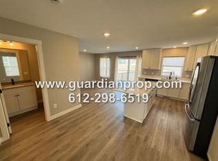 8853 Granite Ct, Woodbury, MN 55129