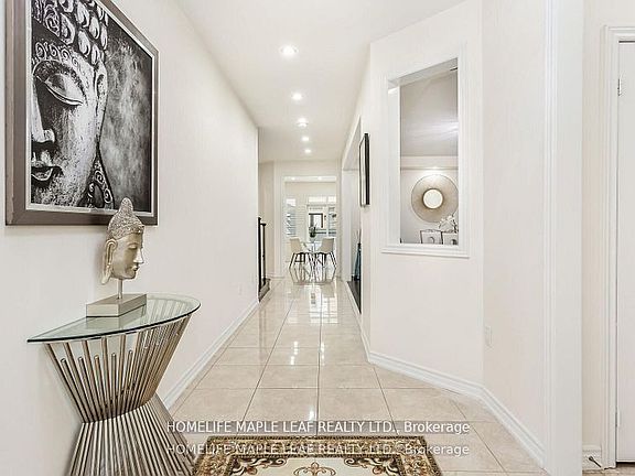 2nd image of 11 Cloverhaven Rd