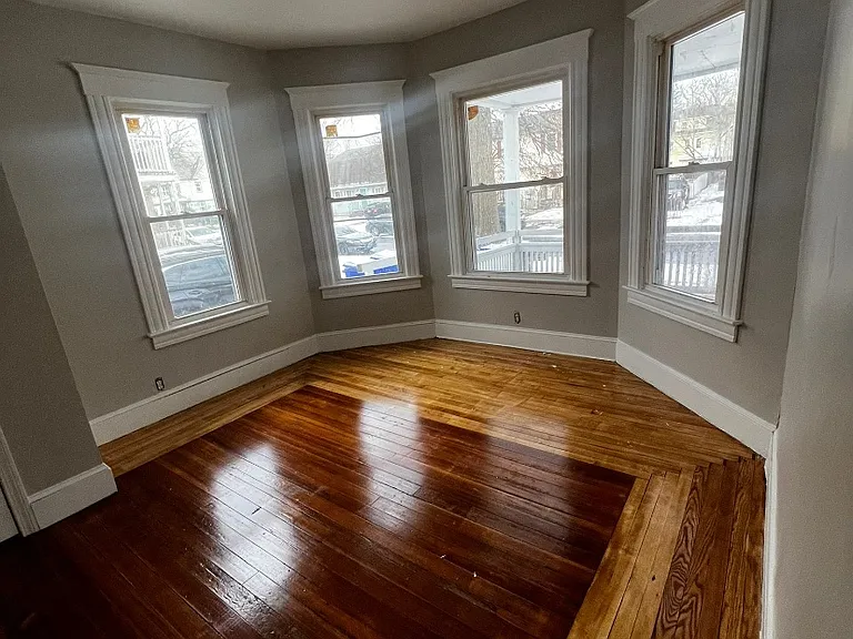 62 Pomona St #1 — Photo 10