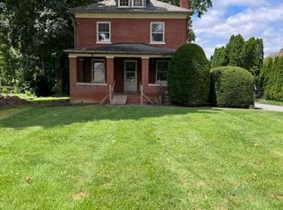 1553 New Holland Pike, Lancaster, PA 17601