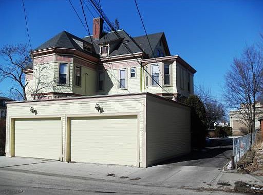 5th image of 260 Elmwood Ave