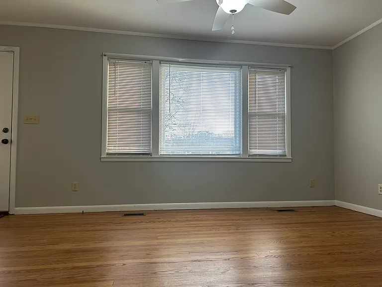 655 Fairground St — Photo 10