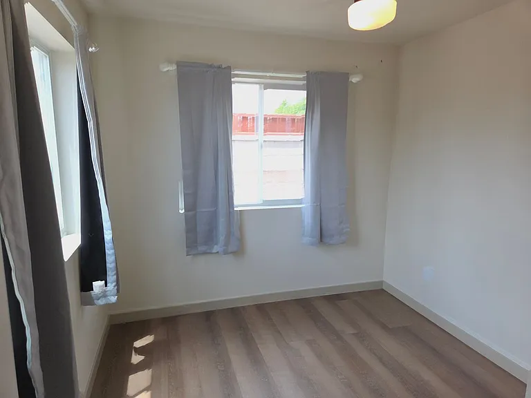 1805 Saint James Pl — Photo 31