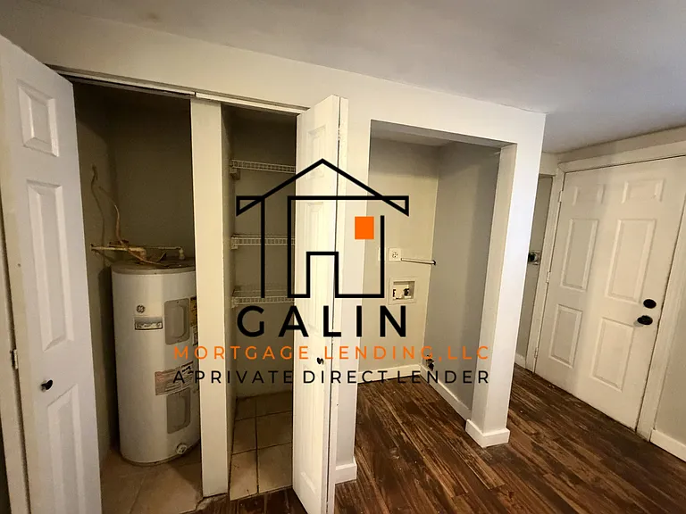 1416 Chester St — Photo 6