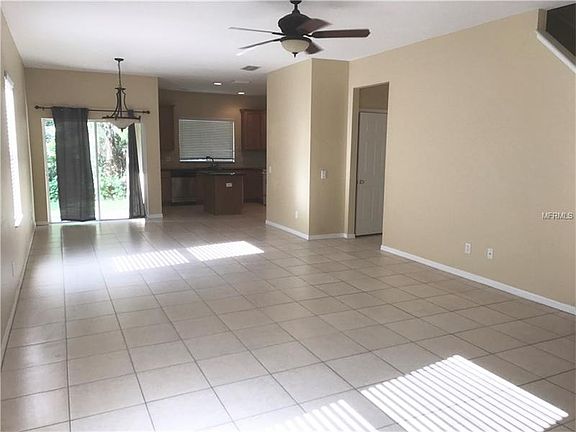 4th image of 17537 Hugh Ln