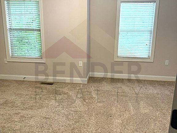 5th image of 254 Ramsey St