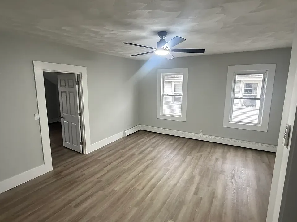 188 Division St #3