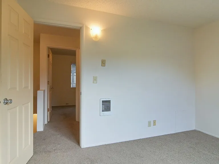 1437 High St — Photo 14