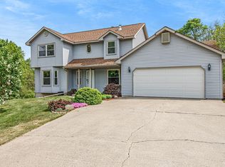 2423 W B Ave, Plainwell, MI 49080