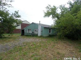 1422 Gill St, Watertown, NY 13601