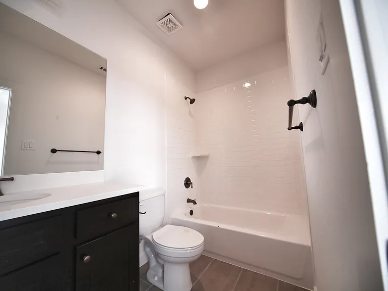 3519 S Hills Ave — Photo 21