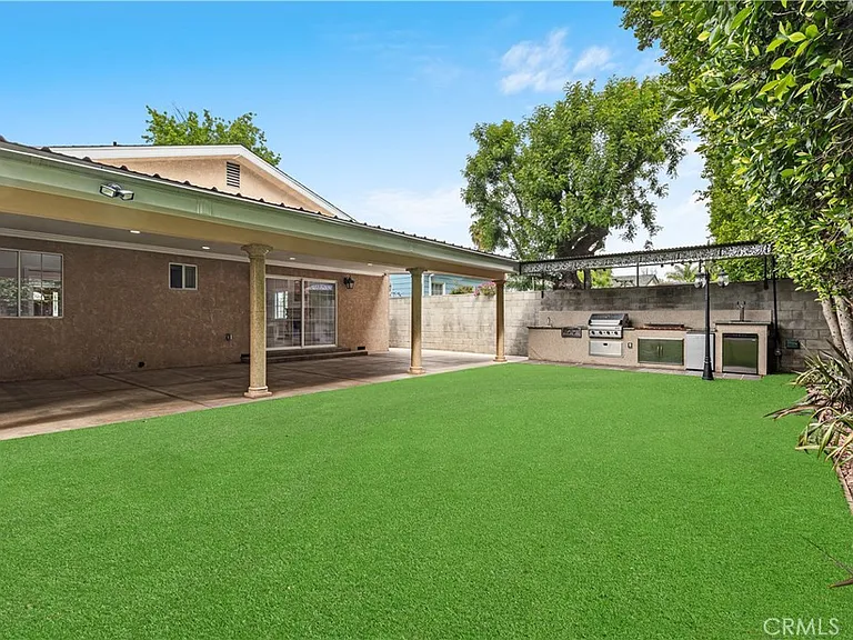 6508 Mammoth Ave — Photo 29