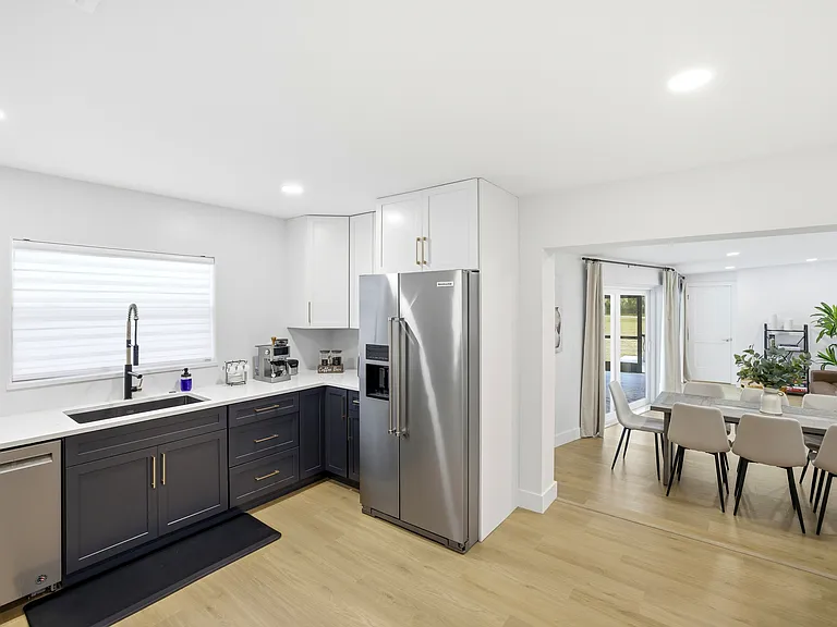 1530 Mackintosh Blvd — Photo 17