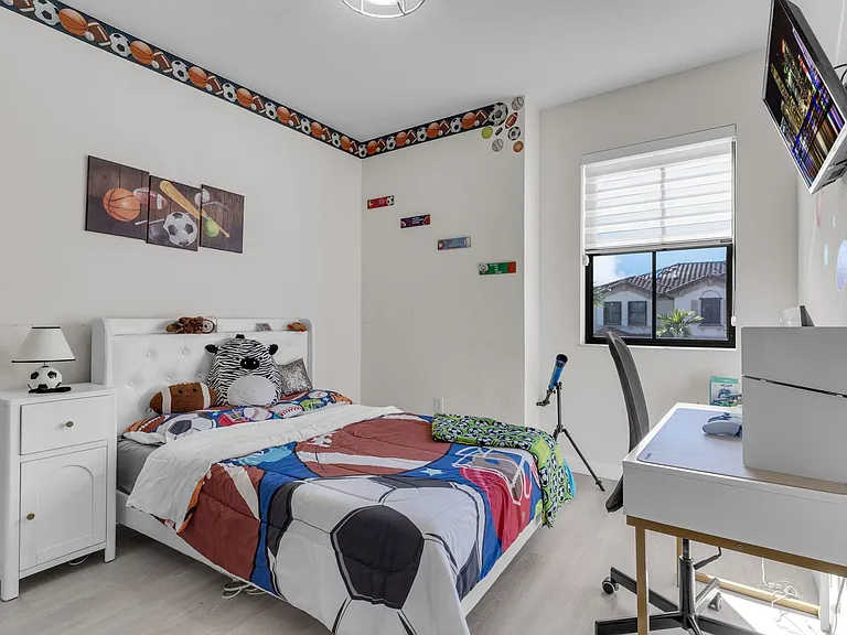 11413 SW 252nd St — Photo 19
