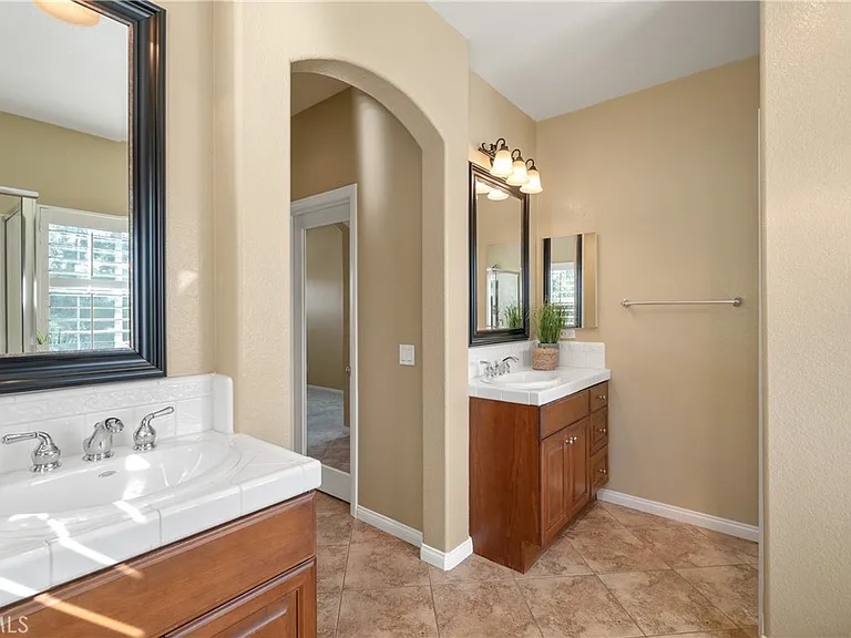 28817 Edenton Way — Photo 33