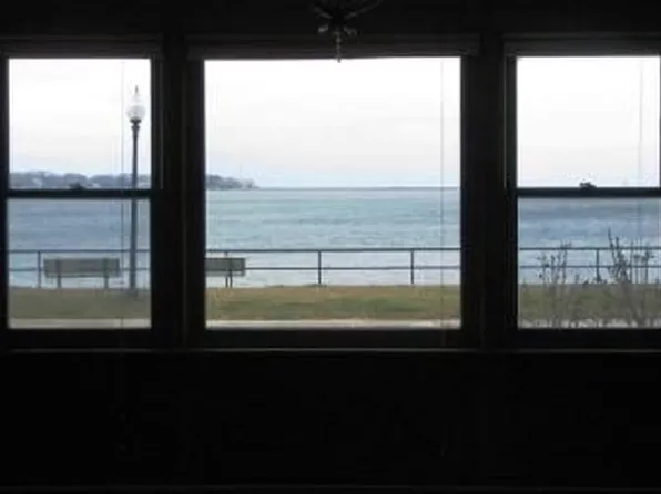 81 Western Ave, Gloucester, MA 01930