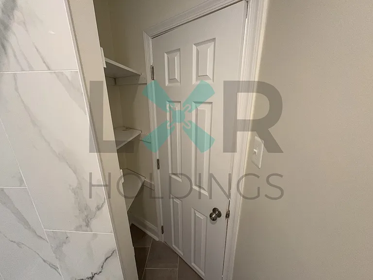 1116 Main St #2 — Photo 6
