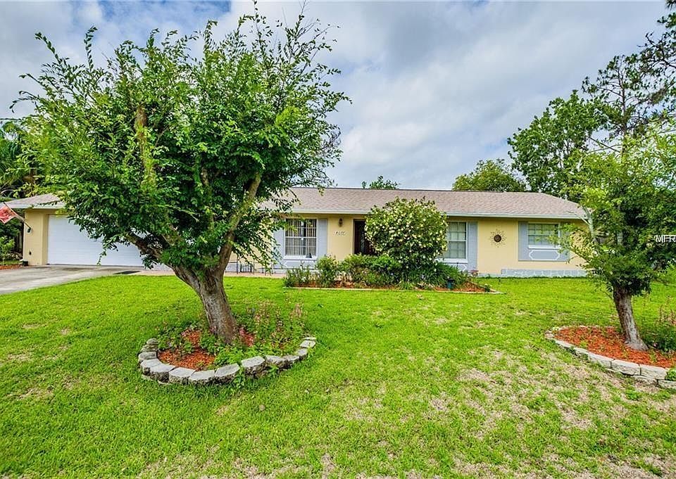 1st image of 4077 Parkway Blvd