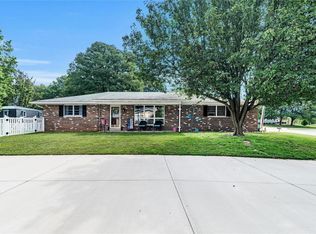 843 W Bottom Ave, Columbia, IL 62236