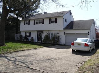 16 Branch Rd, Oakhurst, NJ 07755