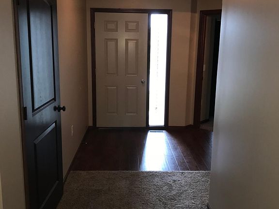 4th image of 3763 Norseman Ave