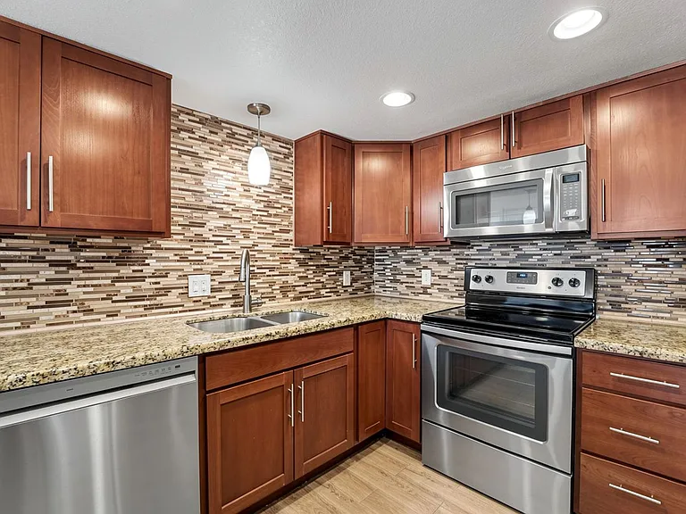 7850 E Camelback Rd #102 — Photo 1