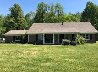 10445 McCormick Rd, Utica, KY 42376
