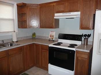 4th image of 128 Battlefield Blvd N