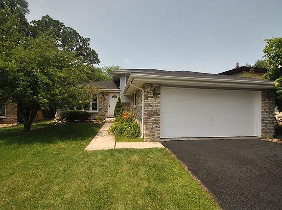 2nd image of 16138 Lockwood Ave