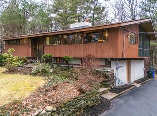 10 Apollo Rd, Londonderry, NH 03053