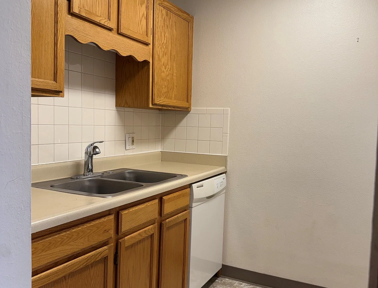 3161 Madison Ave — Photo 3