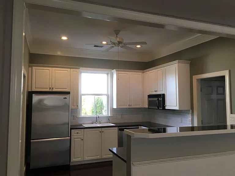 2118 Hartfords Bluff Ln — Photo 6