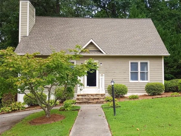 5025 Mereworth Ct, Winston Salem, NC 27104