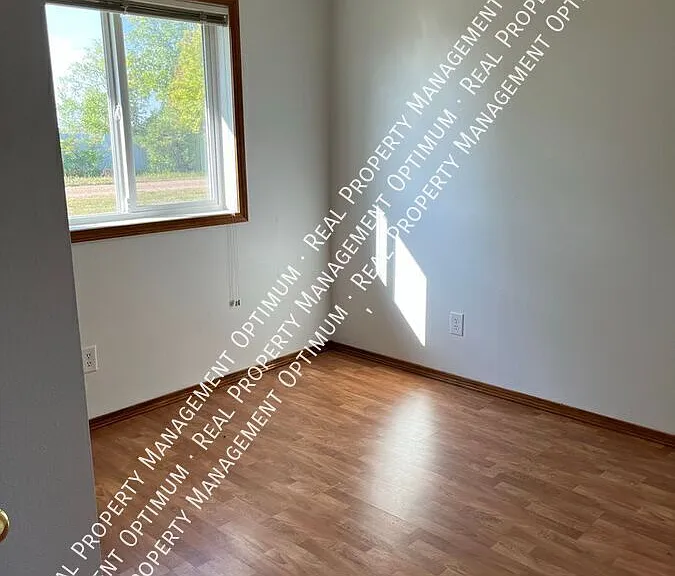 4709 Short St NE — Photo 11
