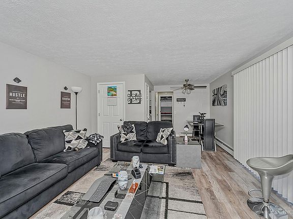 4th image of 10916 Reading Rd